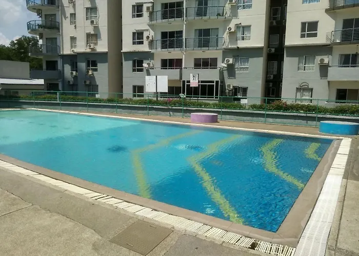 Marina View, Teluk Kemang, Pd