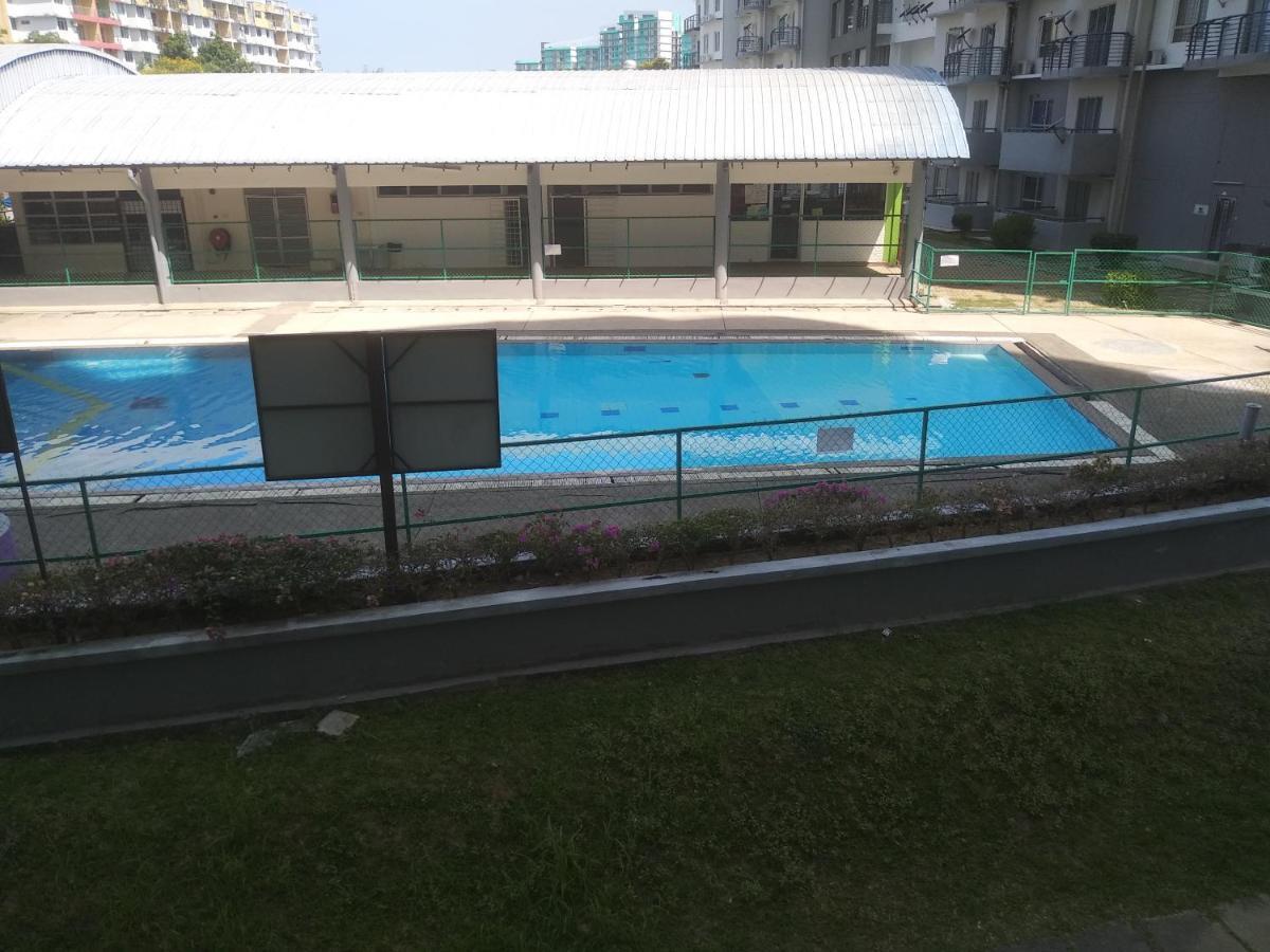 Apartment Marina View, Teluk Kemang, Pd *