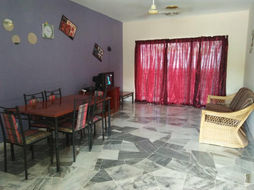 Marina View, Teluk Kemang, Pd Apartment *