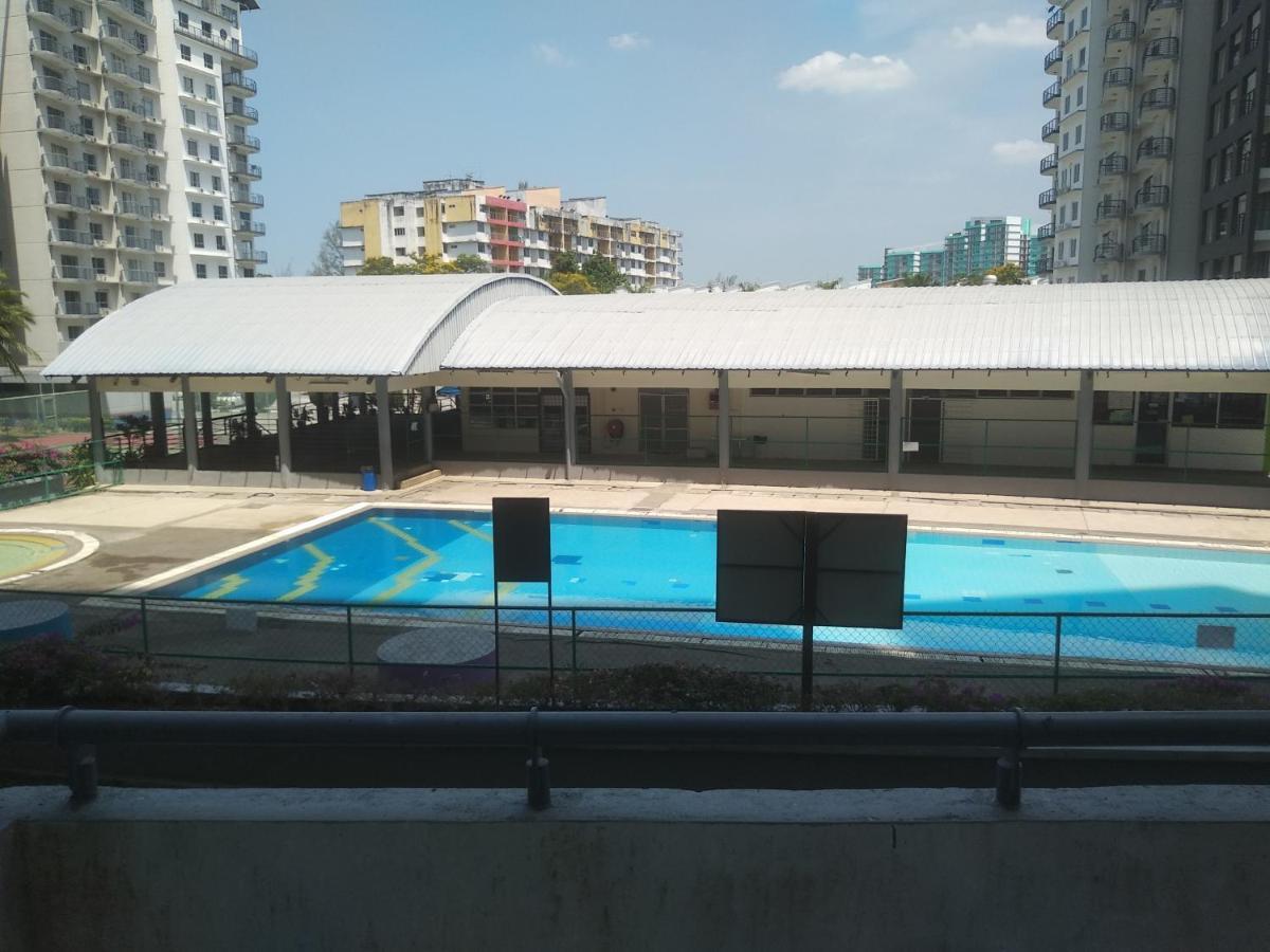 Marina View, Teluk Kemang, Pd Apartment